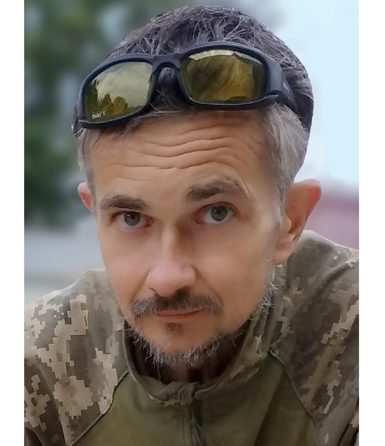 ЧЕРНЯК Юрій