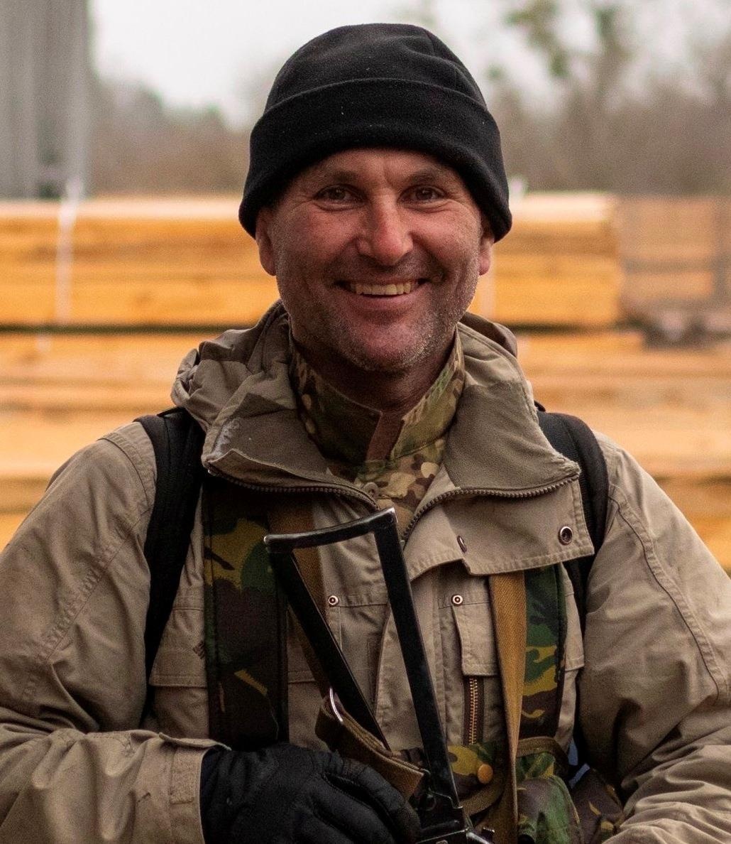 МЕЛЬНИК Віталій