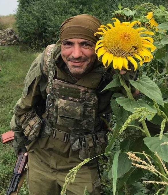 ШАПОВАЛ Роман