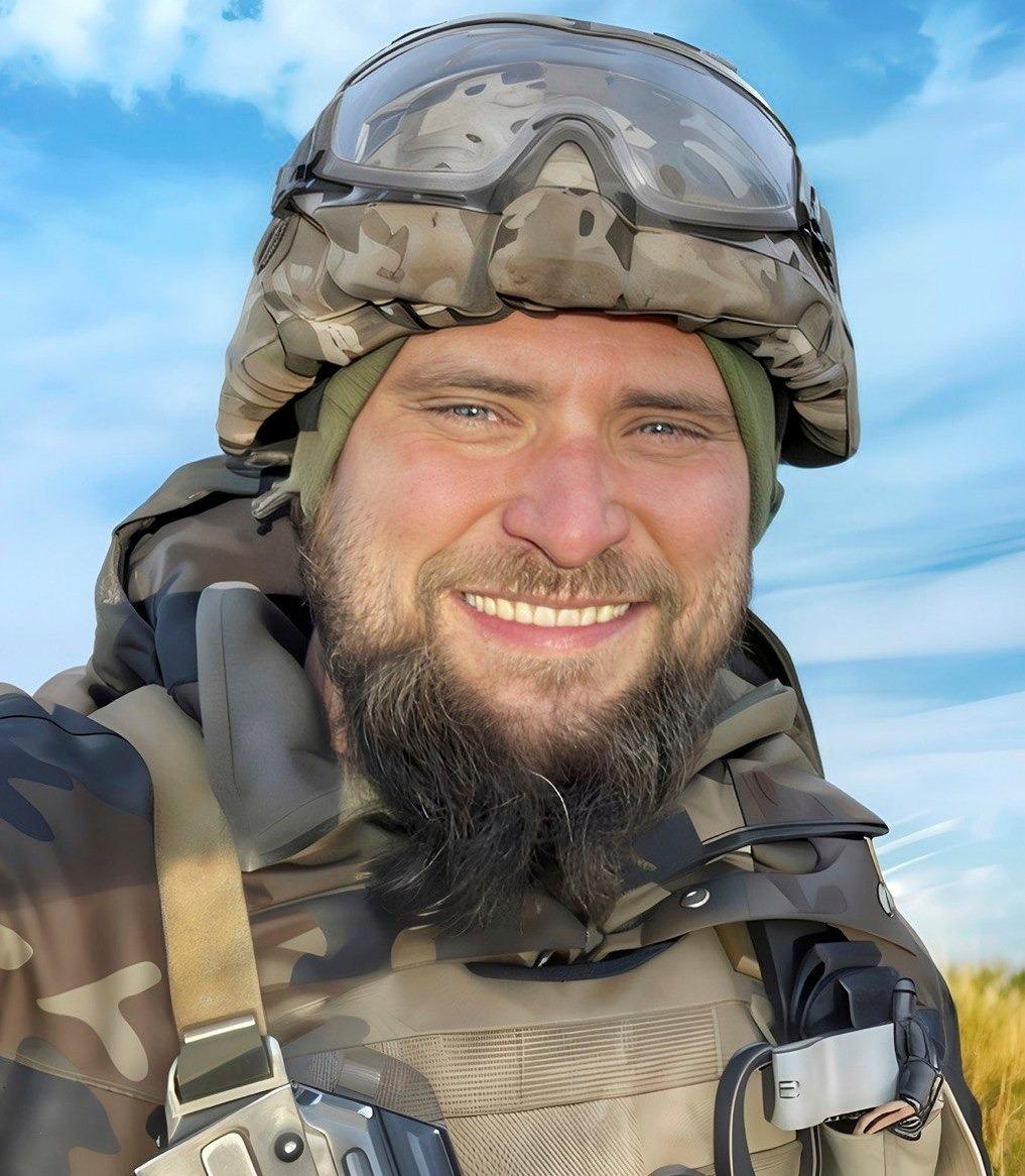 ЖЕЛУДКОВ Антон